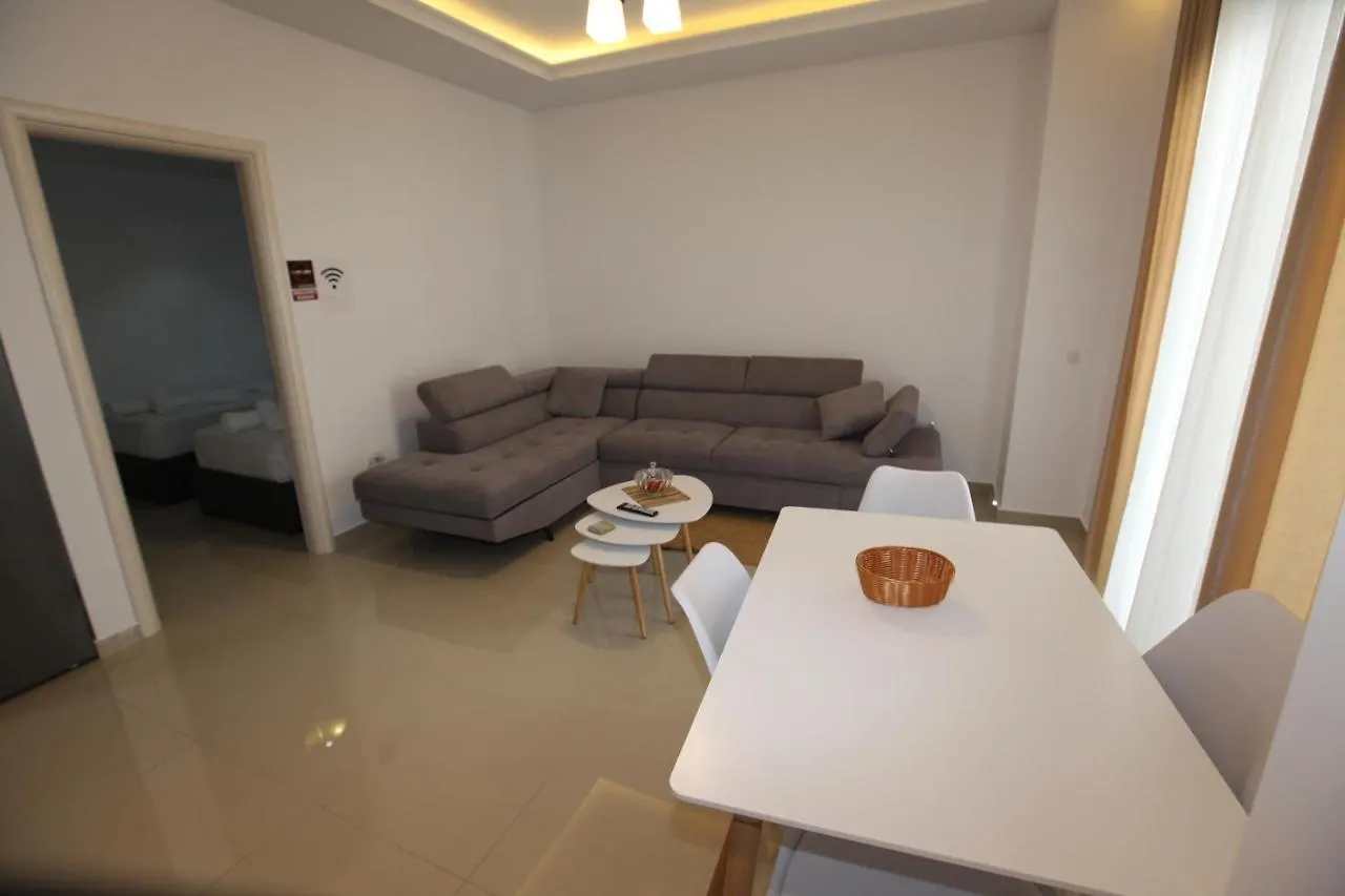 Deda Apartments Sarande