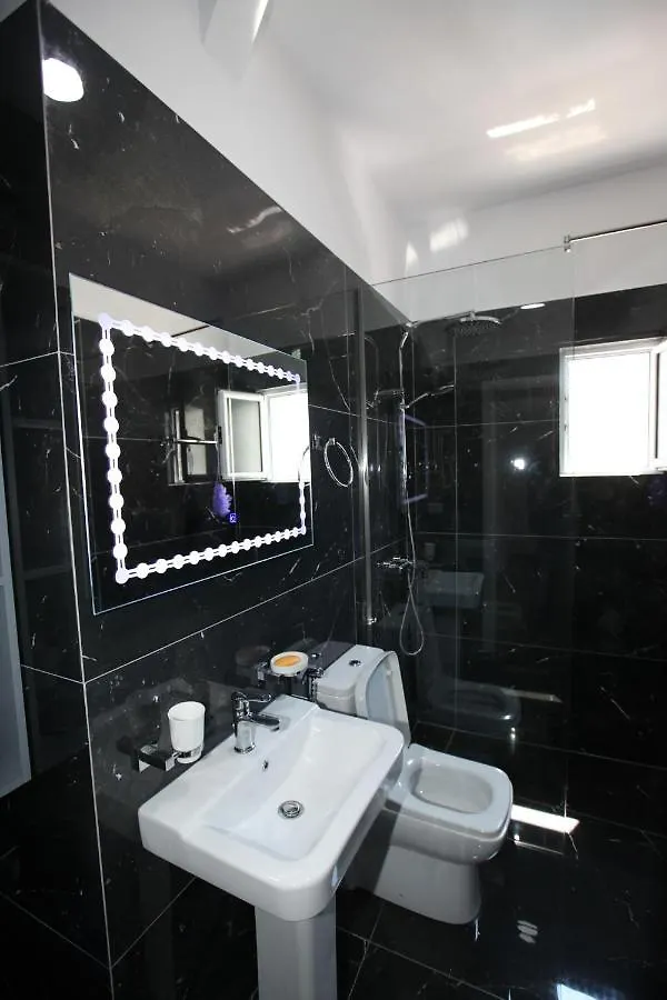 Deda Apartments Sarandë